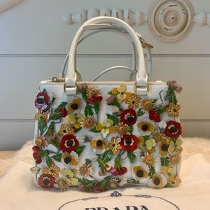 PRADA Saffiano Small Galleria Garden Bag
